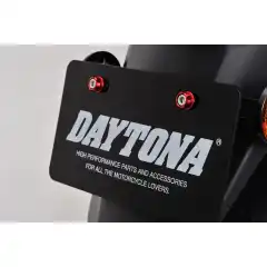 
<img alt="Logo Daytona Japan" src="https://www.online-mc.no/Pictures/Thumbnails/tmb_100X100_FFFFFF_162014.jpg" />