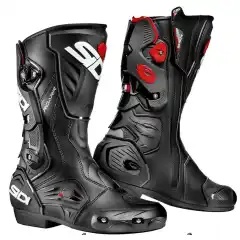 SIDI Roarr MC St&oslash;vel &ndash; sporty og stabil race/touring-st&oslash;vel med pustende mesh-f&ocirc;r, antivridningssystem og utskiftbare slipeklosser for maksimal komfort, st&oslash;tte og kontroll p&aring; veien.