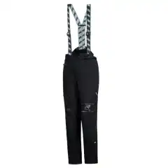 <p data-end="403" data-start="0"><strong data-end="84" data-start="0">Rukka Raptorina Dame MC-bukse (Sort) &ndash; premium komfort og beskyttelse &aring;ret rundt</strong><br data-end="87" data-start="84" />
Hel&aring;rs touringbukse i <strong data-end="159" data-start="109">GORE-TEX&reg; Pro 3-lags laminert stretch-polyamid</strong> &ndash; 100 % vanntett, vindtett og pustende. <strong data-end="227" data-is-only-node="" data-start="200">Armacor&reg;-forsterkninger</strong> p&aring; kn&aelig;r/hofter, <strong data-end="264" data-start="244">Rukka AirCushion</strong> og <strong data-end="291" data-start="268">Antiglide Keprotec&reg;</strong> i setet for stabilitet og langturskomfort. Inkluderer <strong data-end="385" data-start="346">l&oslash;s dunbukse (60 g, 90/10 dun/fj&aelig;r)</strong> for ekstra varme. Ventilasjon p&aring; l&aring;rene. Dobbel midjejustering, justerbare ben med glidel&aring;s/borrel&aring;s. <strong data-end="538" data-start="517">Defence &amp; Comfort</strong> skulderstropper (avtakbare) og <strong data-end="595" data-start="570">lang koblingsglidel&aring;s</strong> til jakke. L&aelig;rforsterkninger p&aring; innsiden av kn&aelig;r og sete, Cordura&reg; p&aring; innsiden av legger. 1 utvendig glidel&aring;slomme. <br />
<strong data-end="733" data-start="720">Raptorina</strong> kombinerer funksjonalitet, slitestyrke og stil &ndash; perfekt for krevende f&oslash;rere i all slags v&aelig;r.</p>
