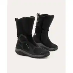 REV'IT! Everest GTX er en vanntett og slitesterk adventure MC-st&oslash;vel med GORE-TEX-membran som holder f&oslash;ttene t&oslash;rre og komfortable i all slags v&aelig;r. Med forsterket h&aelig;l, ankel og t&aring;, OrthoLite&reg;-inners&aring;le og grovm&oslash;nstret gummi-EVA-s&aring;le f&aring;r du optimal beskyttelse, komfort og grep &ndash; b&aring;de p&aring; asfalt, grus og i krevende terreng.