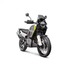<p data-end="551" data-start="232"><strong data-end="256" data-start="232">Husqvarna Norden 901</strong> er en allsidig adventure-motorsykkel som kombinerer kraft, komfort og teknologi for reiser over b&aring;de asfalt og grus. Med en smidig <strong data-end="417" data-start="388">889 cc paralleltwin-motor</strong>, avansert elektronikk, WP-fj&aelig;ring og intuitiv ergonomi gir den en trygg og engasjerende kj&oslash;reopplevelse uansett hvor veien f&oslash;rer deg.</p>
