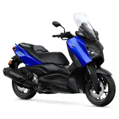 Ta deg en kj&oslash;retur p&aring; en XMAX 300, og du vil raskt forst&aring; hvorfor dette er en av Yamahas bestselgende Sport Scootere. Det dynamiske designet og den komplette LED-belysningen viser at denne h&oslash;ykvalitetsmaskinen er bygget p&aring; rent MAX-DNA. G&aring; om bord og opplev den suverene kj&oslash;rekomforten og kjenn p&aring; den den s&oslash;ml&oslash;se akselerasjonen fra den kraftige EURO5+-motoren. Opplev MAX! 