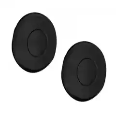 <strong data-end="26" data-is-only-node="" data-start="0">Caberg A7876 festesett</strong> er originale sideplater i sort matt utf&oslash;relse til <strong data-end="102" data-start="77">Caberg SOHO og UPTOWN</strong> hjelmer. Settet sikrer korrekt og stabil montering av visir, samtidig som det bevarer hjelmens originale design og passform. Perfekt som erstatningsdel ved slitasje eller skade.