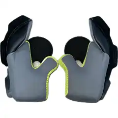 <strong data-end="50" data-is-only-node="" data-start="0">Klim Krios Pro Cheek Pads 25 mm Hi-Vis (L&ndash;3XL)</strong> er originale kinnputer som gir bedre passform og komfort i Klim Krios Pro-hjelmen. Perfekt for &aring; stramme opp passformen eller erstatte slitte puter. Leveres i <strong data-end="228" data-start="210">25 mm tykkelse</strong> og passer <strong data-end="258" data-start="239">st&oslash;rrelse L&ndash;3XL</strong>.