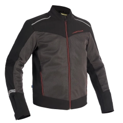 <strong>Lindstrands Delsbo</strong> er en lett og ventilert MC-jakke med store mesh-paneler og stretchpartier som gir maksimal komfort p&aring; varme sommerdager. Jakken er <strong>CE-sertifisert klasse AA</strong>, har <strong>HI-ART&reg;-forsterkninger</strong>, justerbare <strong>CE Level 2-beskyttere</strong> og er klargjort for ryggbeskytter.